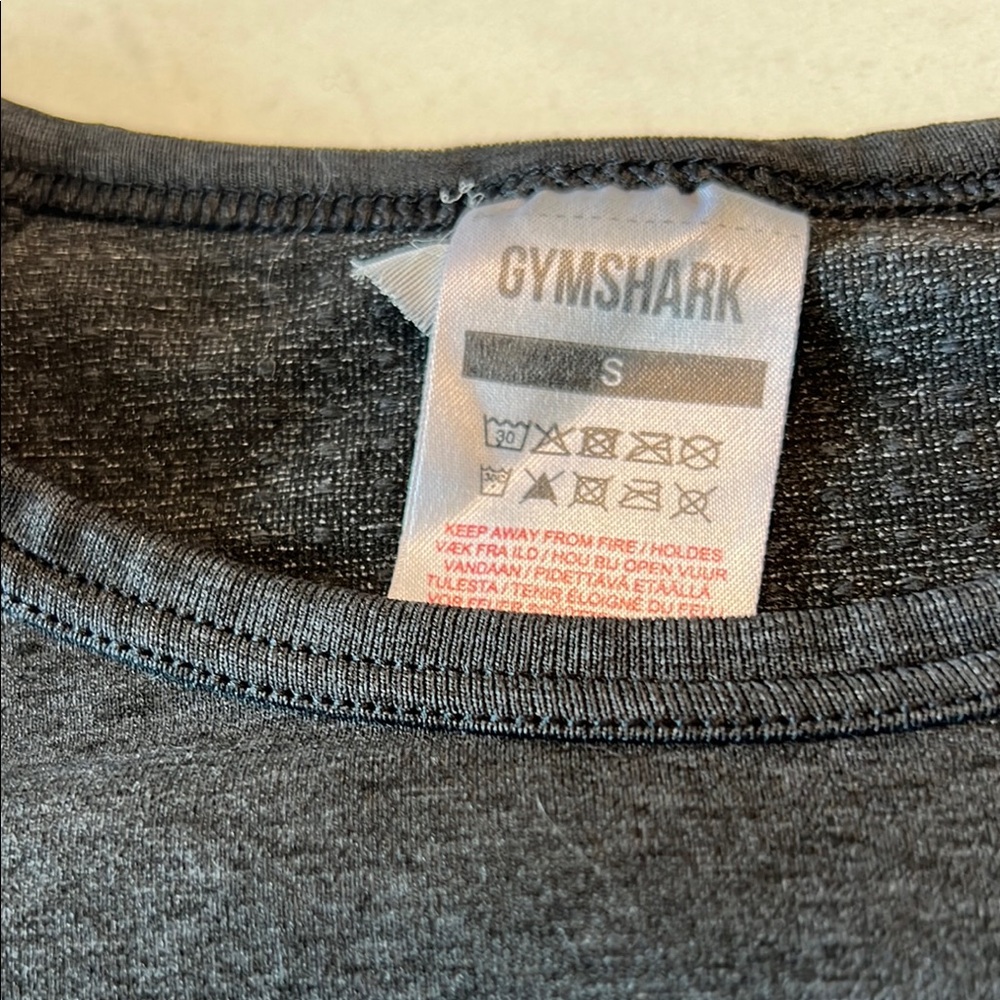 Black Gymshark Long Sleeve Crop Top - Picture 5 of 9